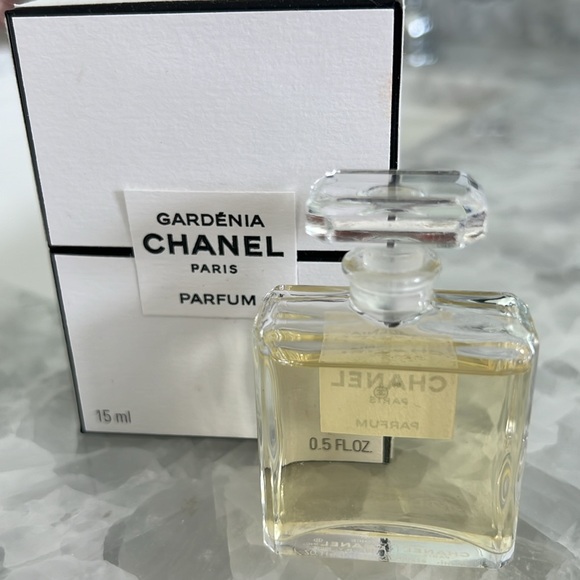 ❤️Gardenia Chanel LIMITED EDITION.  
95% available.  Newly bought. GREAT S… - Picture 2 of 5